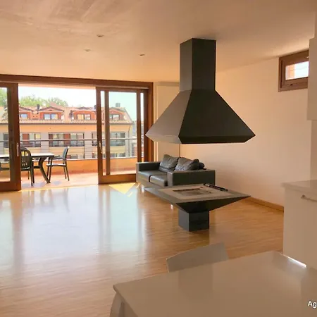 Monica Apartment *